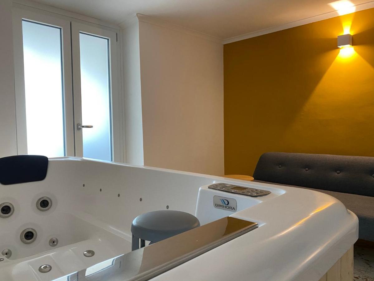 Charme Rooms ตารันโต ภายนอก รูปภาพ