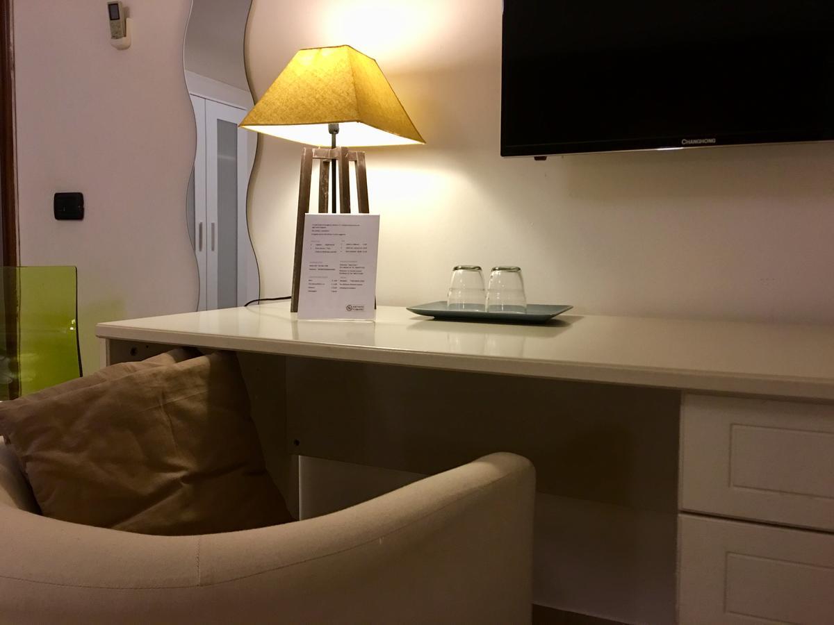 Charme Rooms ตารันโต ภายนอก รูปภาพ