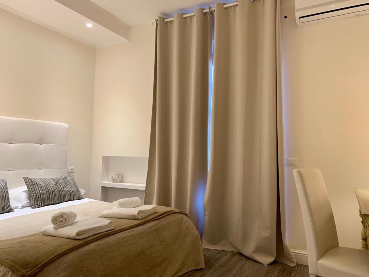 Charme Rooms ตารันโต ภายนอก รูปภาพ